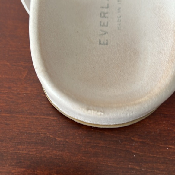 EVERLANE Slides - Picture 7 of 7